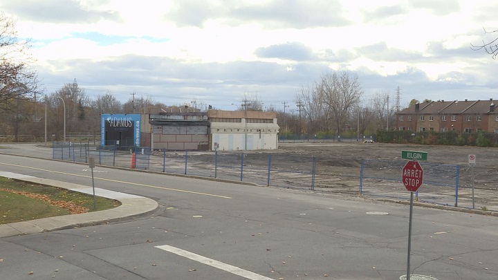 The site of the proposed condo development project. Friday, Nov. 11, 2016.