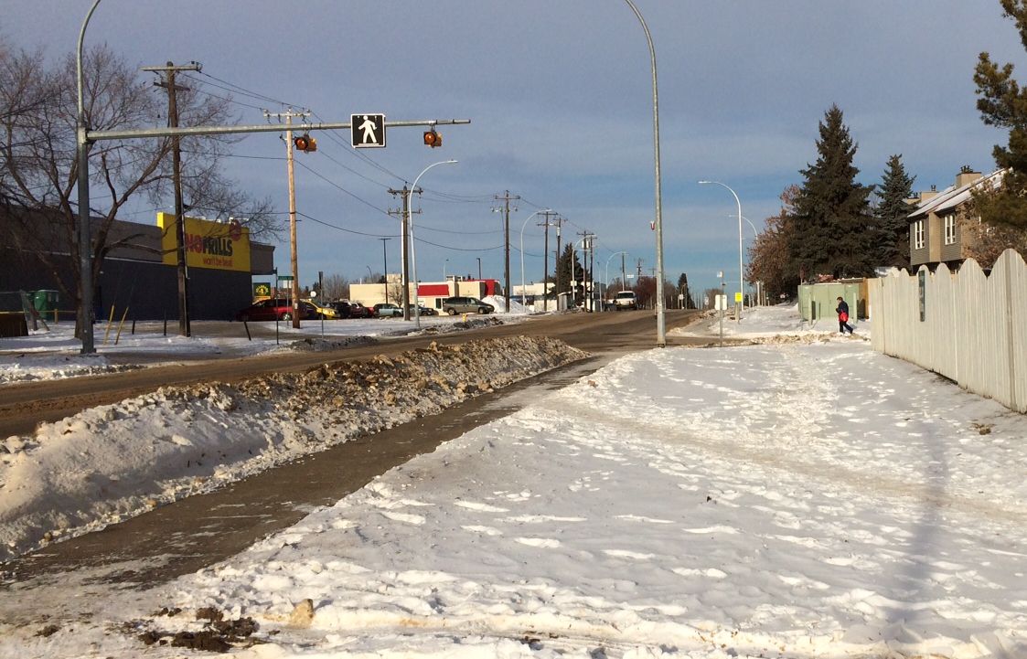 Edmonton police were called to investigate after shots were fired during a gun battle near 116 Avenue and 34 Street in the Rundle Heights neighbourhood in northeast Edmonton. January 14, 2016. 