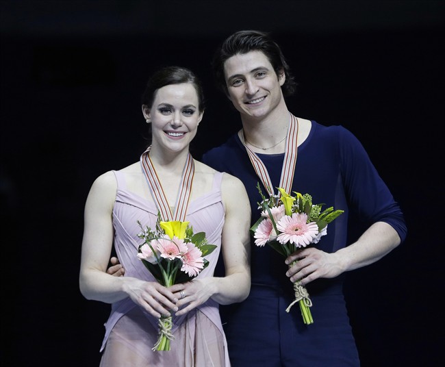 Tessa Virtue, Scott Moir set world record in Regina - image
