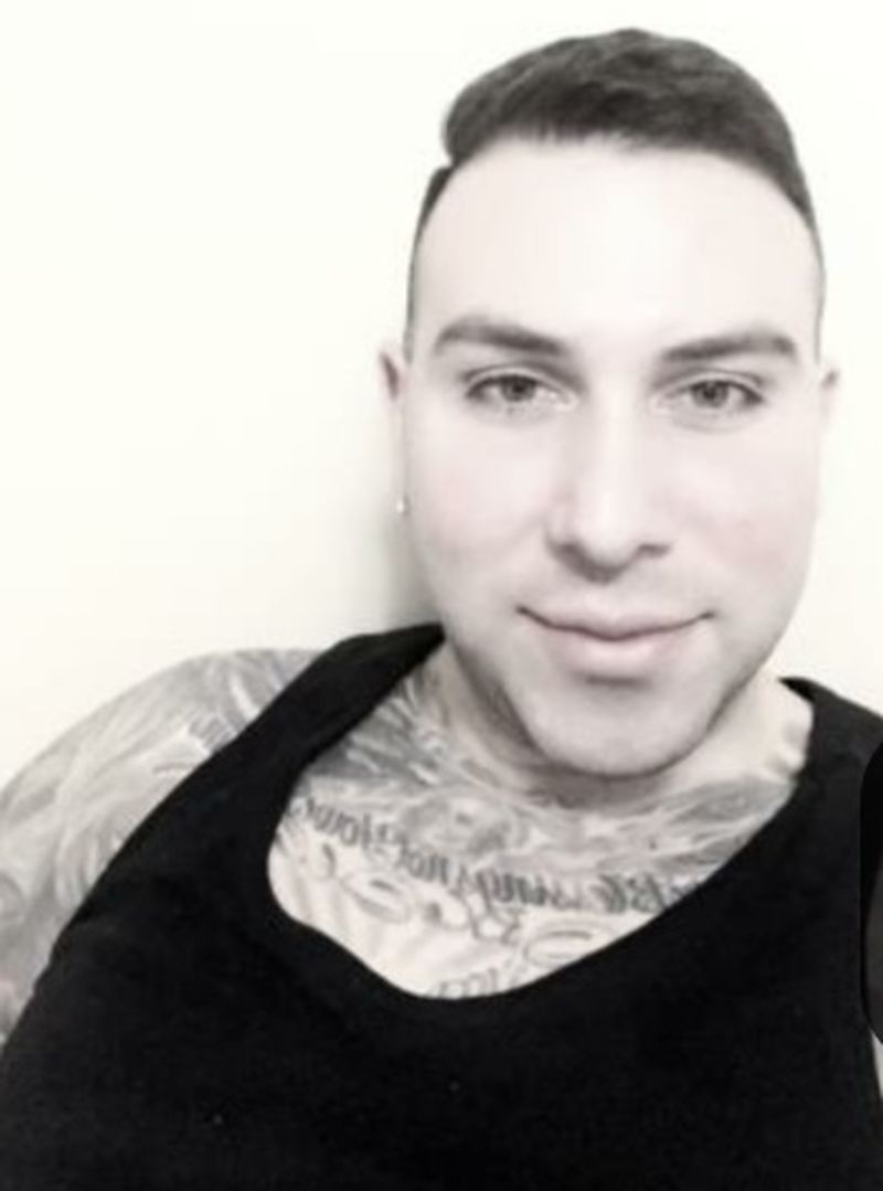 Toronto police looking to identify man wanted in online-dating fraud scheme - image