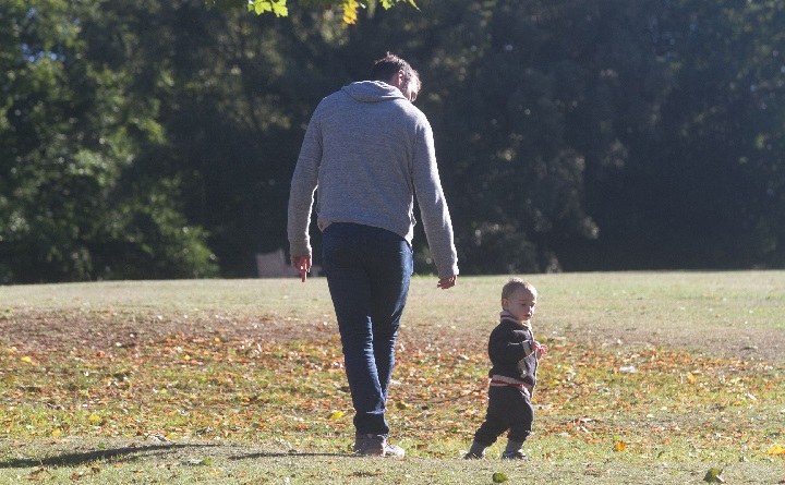 Mandatory Credit: Photo by 
A parent walks a toddler in the autumn sunshine on Wimbledon Common
Seasonal weather, UK - 09 Oct 2016.