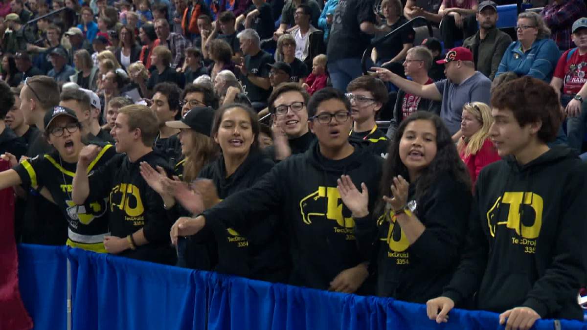 Hundreds of Calgarians take in western Canada robotics competition - image