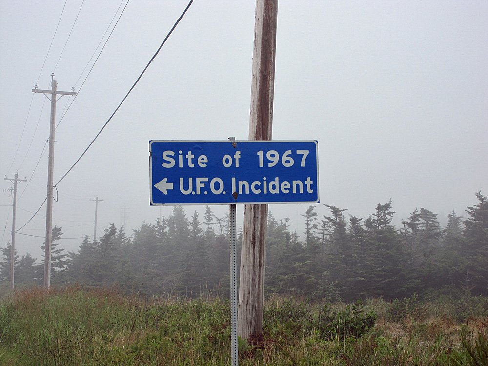 Sign pointing out the site of a 1967 UFO sighting in Shag Harbour, N.S.