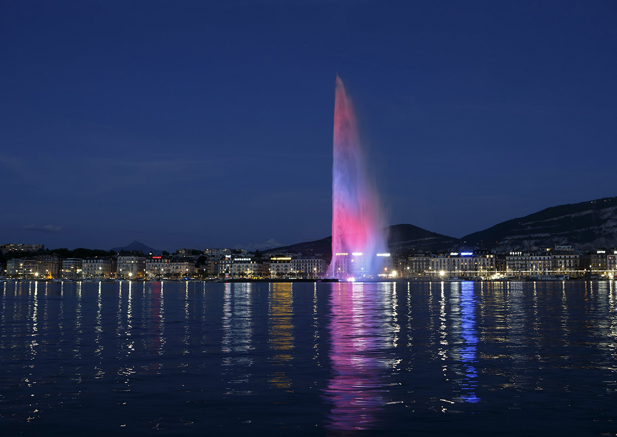 The famous water fountain \”Le Jet d\’Eau\” is illuminated in the colors of the British flag to pay tribute to the victims of a suicide attack in Manchester after a concert, in Geneva, Switzerland, 23 May 2017