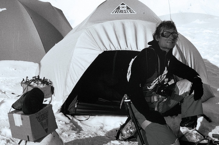 Canadian Laurie Skreslet on Everest in 1982.
