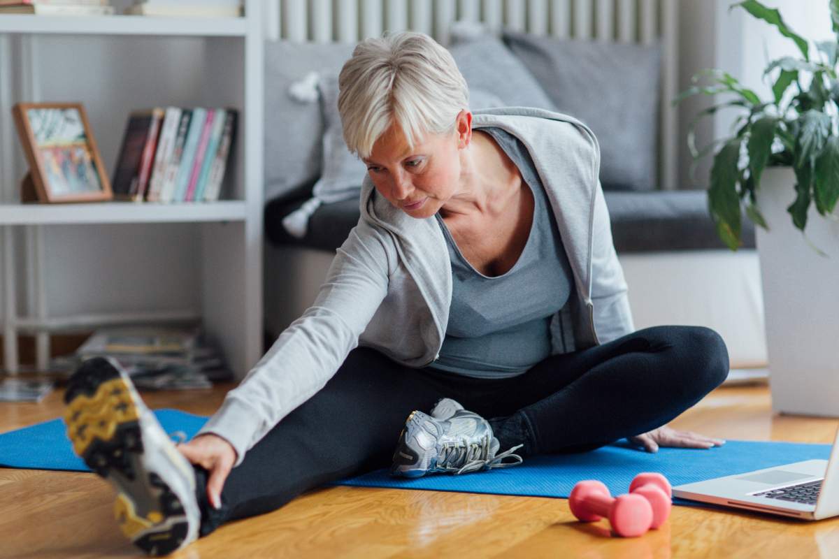 Being physically active is the best way for seniors to avoid falls - image