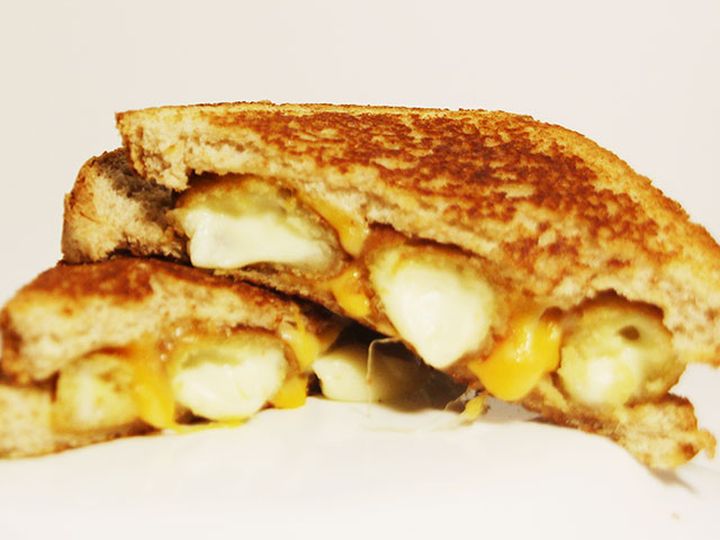 Mozzarella stick grilled cheese on the 2017 K-Days midway menu.