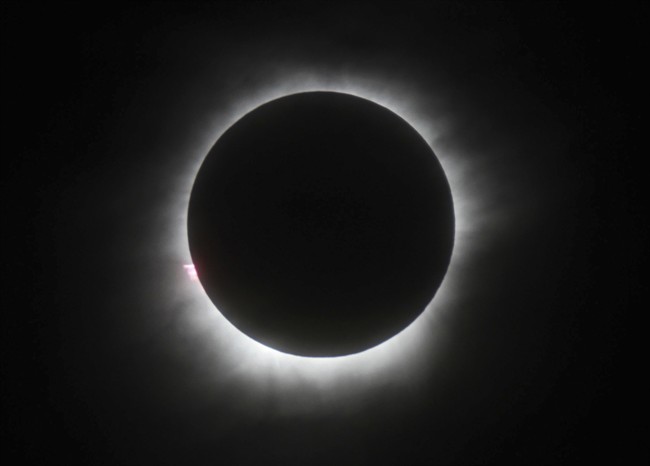 Saskatchewan stargazers over the moon about Monday’s partial solar eclipse - image