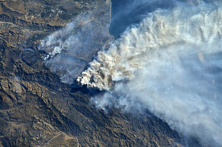 California wildfires as captured by NASA astronaut Randy Bresnik on the ISS.