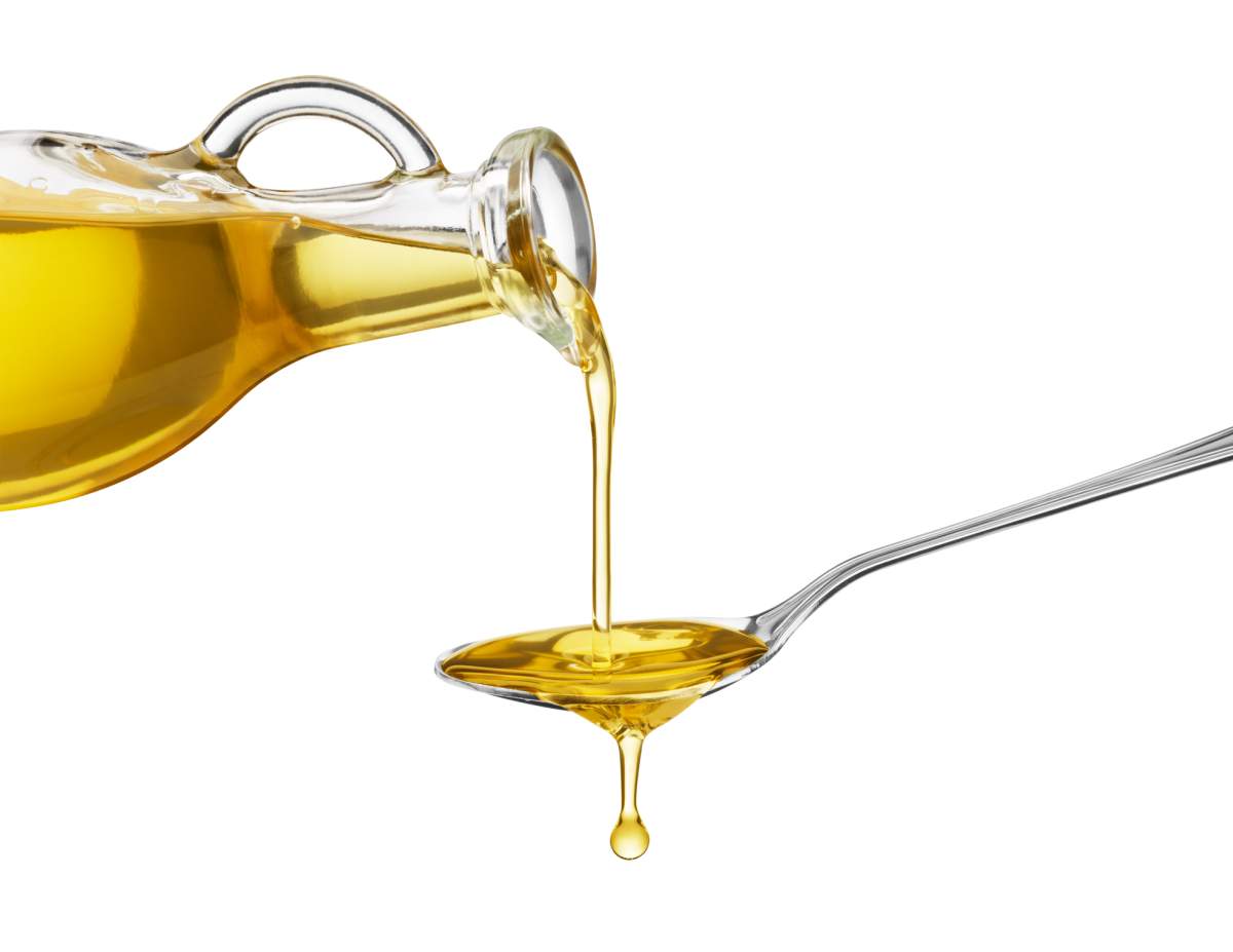 Following new research, we round up which oils are best to add into your diet for a healthier lifestyle.