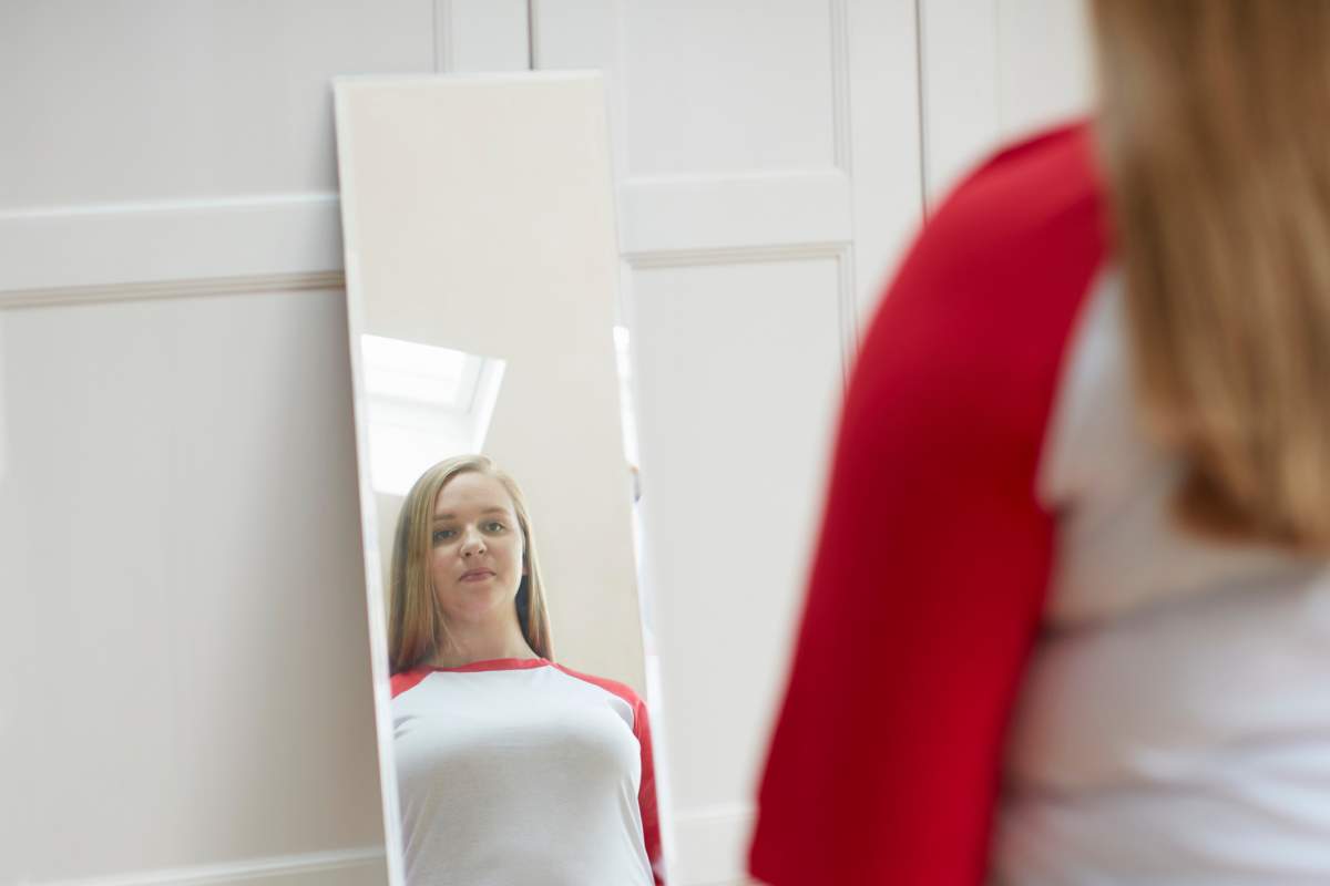 Loving your body starts with accepting who you are, curve to curve. 