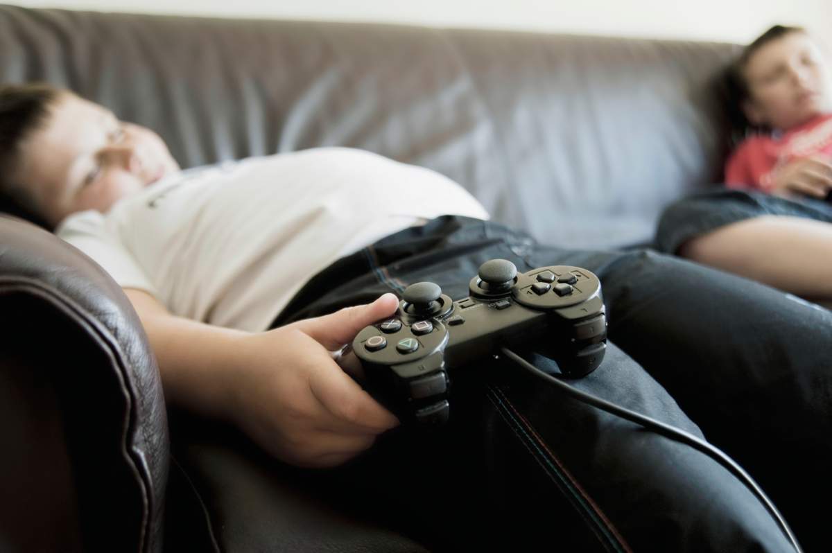 To help manage weight in children, experts say to limit screen time throughout the day, especially before bed.