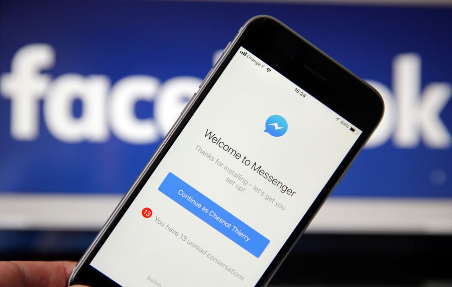 Facebook has reportedly approached U.S. banks to ask for financial information of its customers.