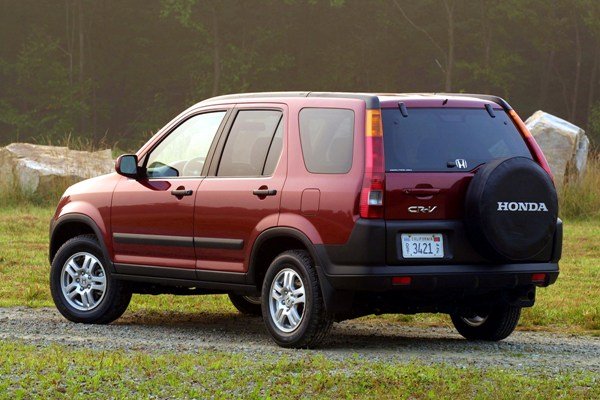 A 2002-2004 model Honda CR-V SUV.