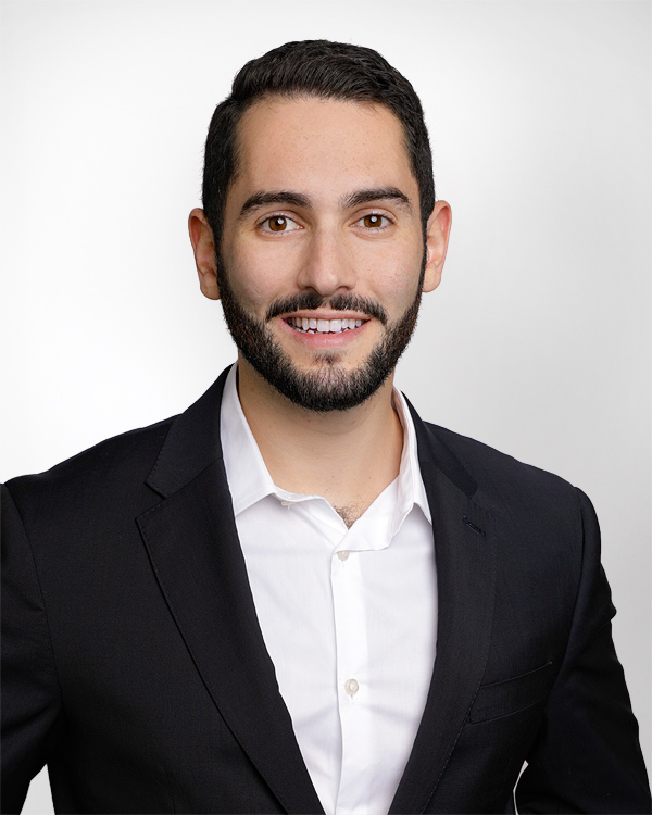 Youthful uprising: Candidates in Ontario riding of Niagara West have an average age of 21 - image