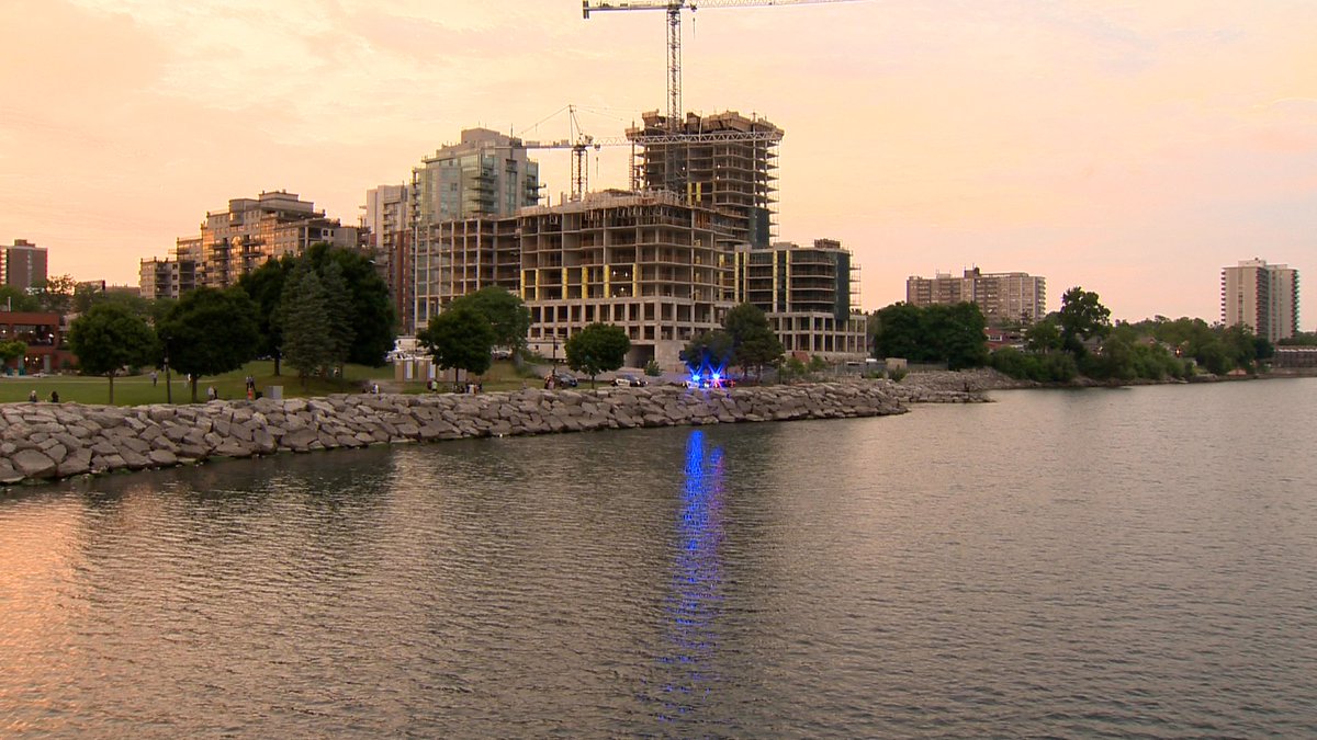 A body of a man was found in Lake Ontario.