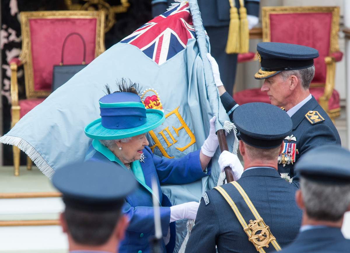Meghan Markle, Kate Middleton, princes William and Harry turn heads at military exercise - image