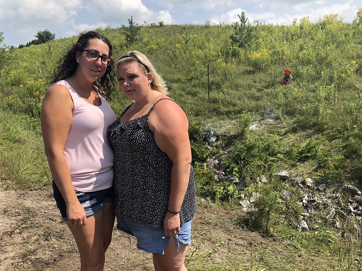 Sarah Ruttenberg, left, and Gillian Bickerton witnessed the aftermath of the fatal three-vehicle collision and told Global News they tried to help the suffering mother.