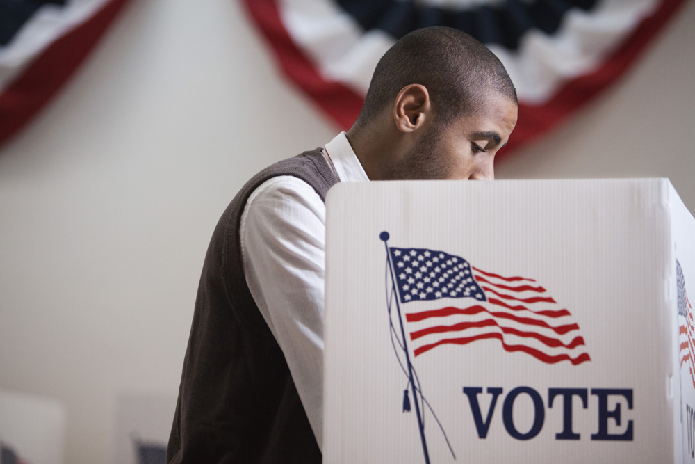 Hundreds of thousands of U.S. citizens are entitled to vote from Canada. 