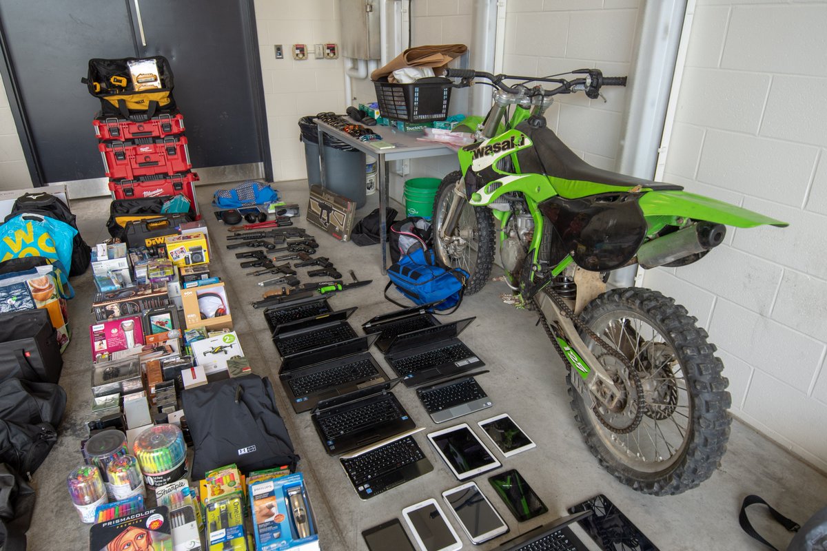 Waterloo Regional Police seized suspected drugs and several items believed to be stolen while carrying out a search warrant in Cambridge.