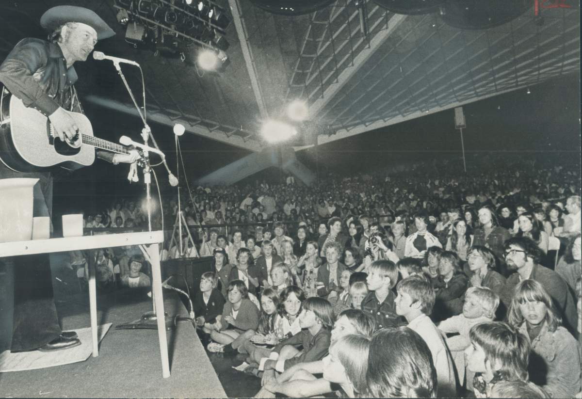 Tom Connors live at the Forum in Ontario Place Sept. 19, 1974.