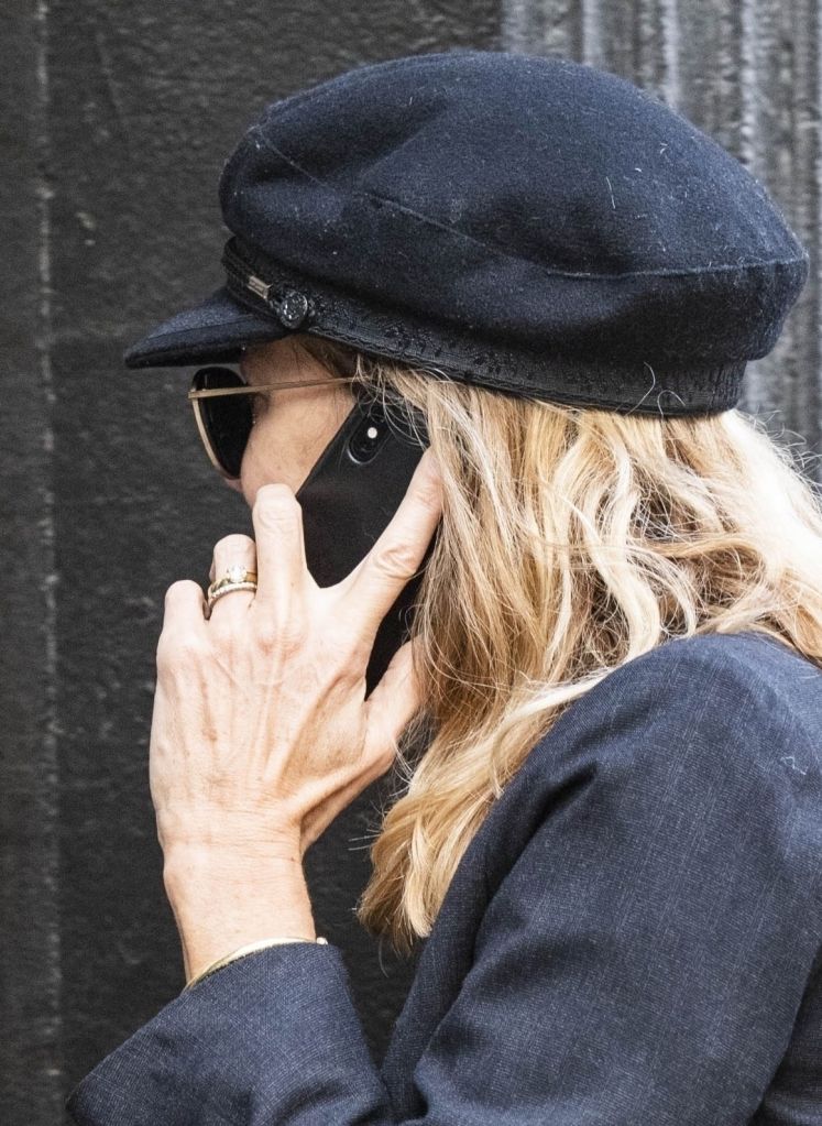 Meg Ryan showed her ring off as she was spotted out and about in New York (Photo: Backgrid)