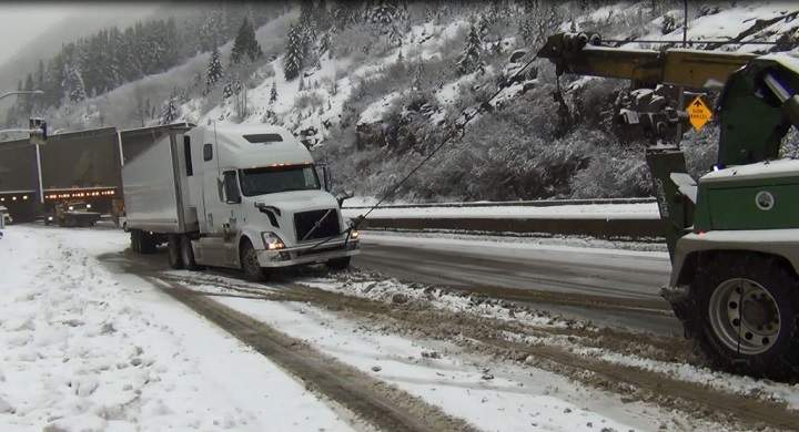 BC rolls out new Coquihalla highway ‘No Trucks in Left Lane’ program - image