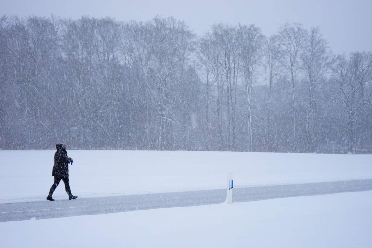 A system off of Lake Michigan brought heavy snow and poor visibility to the London region early Friday.