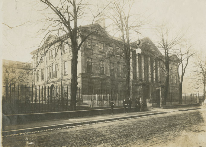 A photo of Province House from 1890.