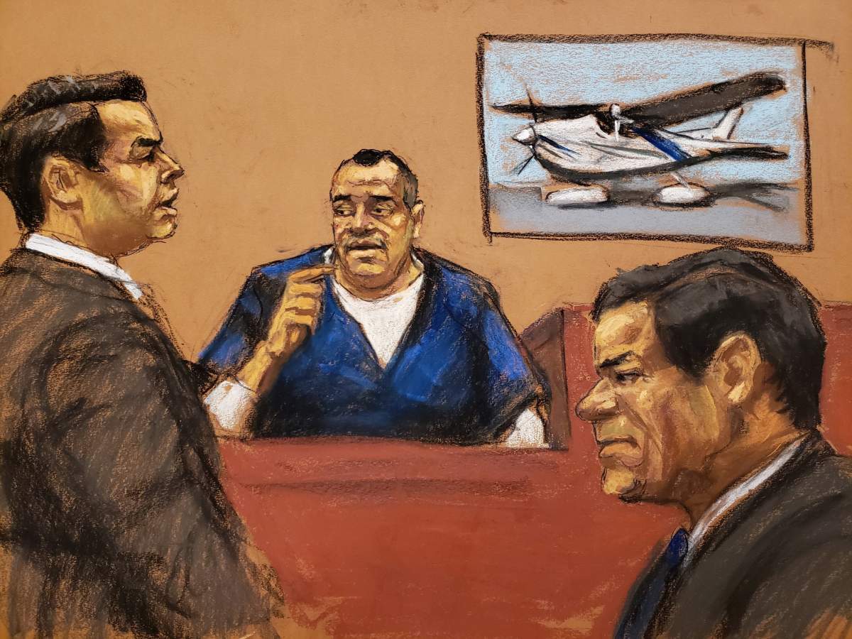 Assistant U.S. Attorney Anthony Nardozzi (L) questions Isaias Valdez Rios (C) about violent murders committed by accused Mexican drug lord Joaquin ‘El Chapo’ Guzman (R) in this Jan. 24 courtroom sketch during Guzman’s trial in Brooklyn federal court.