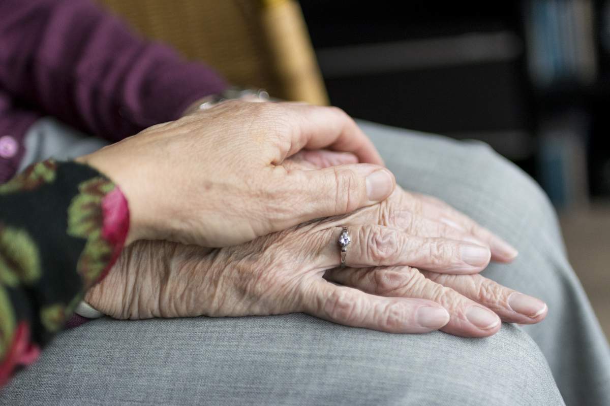 Seniors' homes and similar facilities are often home to many lonely people, most of whom would welcome a conversation or a card game.