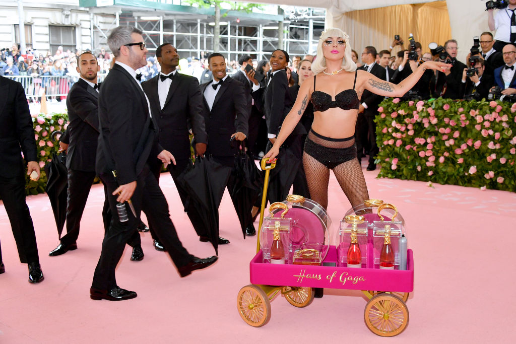 Lady Gaga shows up to 2019 Met Gala with not 1, but 4 outfits - image