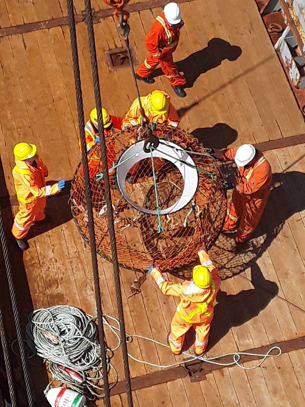 Federal fishery officers and the Canadian Coast Guard have removed 101 lost snow crab traps.