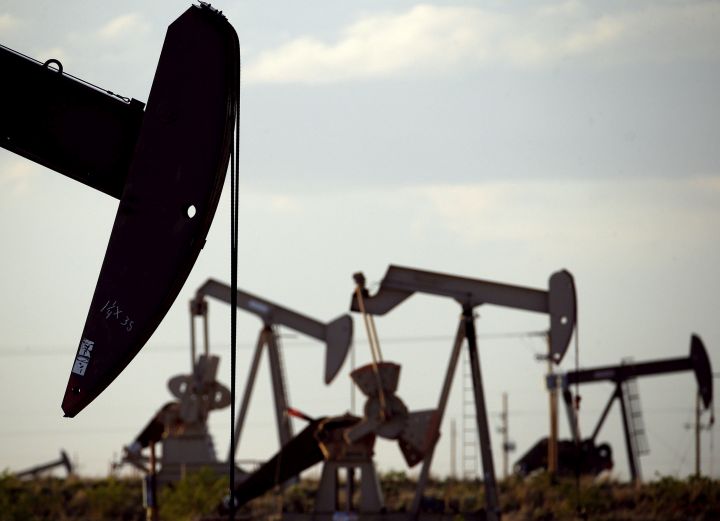 Pumpjacks work in a field near Lovington, N.M.on April 24, 2015The group representing Canada's oil and gas industry says a U.S. proposal to ease regulations on reducing methane emissions will create another competitive advantage for American producers. The U.S. Environmental Protection Agency says it is following President Donald Trump's directive to remove regulatory burdens on the oil and gas industries by rescinding many of the requirements on oil and gas sites to monitor for methane leaks and plug them. 