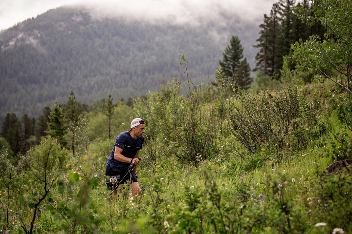 Alex Petrosky running during the 2019 Canadian Death Race