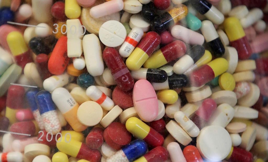 There has been mixed reaction to the New Brunswick government's decision to reverse a directive by the New Brunswick College of Pharmacists to limit prescription refills to 30 days because of the COVID-19 pandemic.