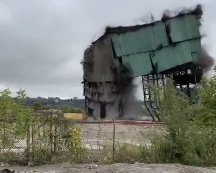 A building on the former Hamilton Specialty Bar site was demolished on Sept. 30 and sent a massive dark dust cloud into the air, spreading throughout north Hamilton neighbourhood.