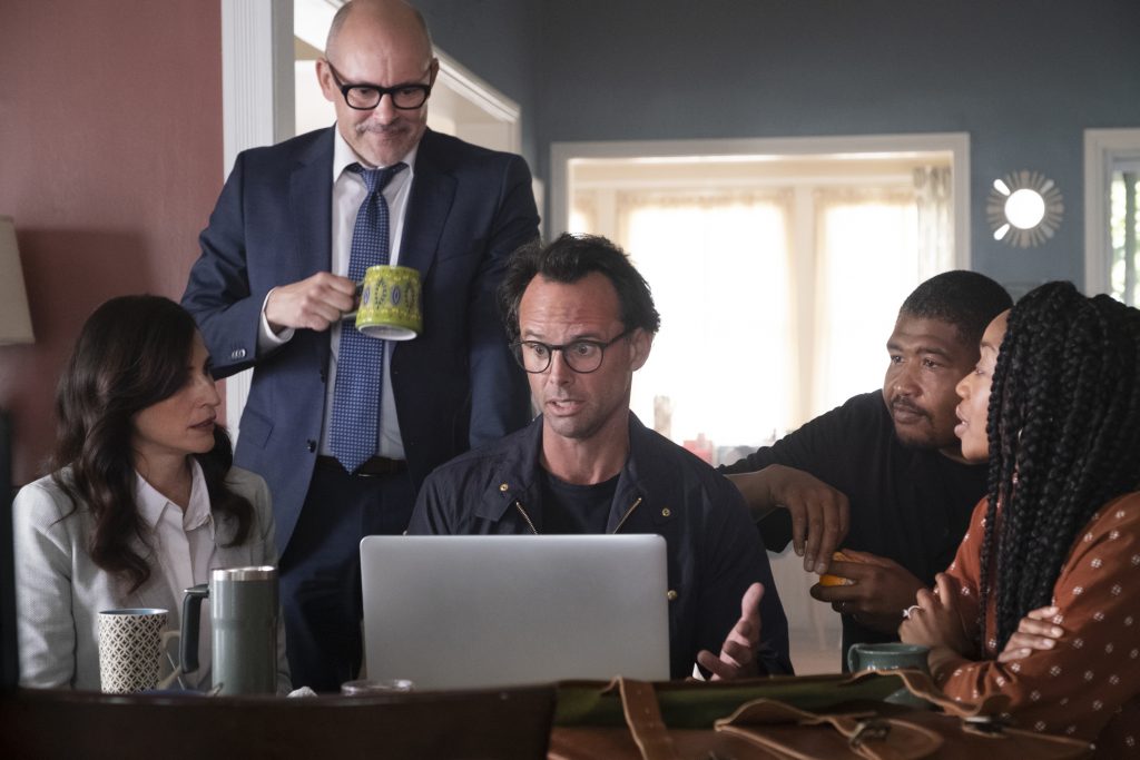 (L-R): Michaela Watkins, Rob Corddry, Walton Goggins, Omar Benson Miller and Maya Lynne Robinson. (Global/Corus)
