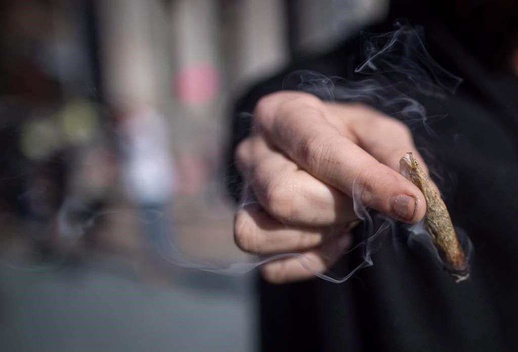 Young people who used cannabis were more likely to be hospitalized for a heart attack, according to a new study.