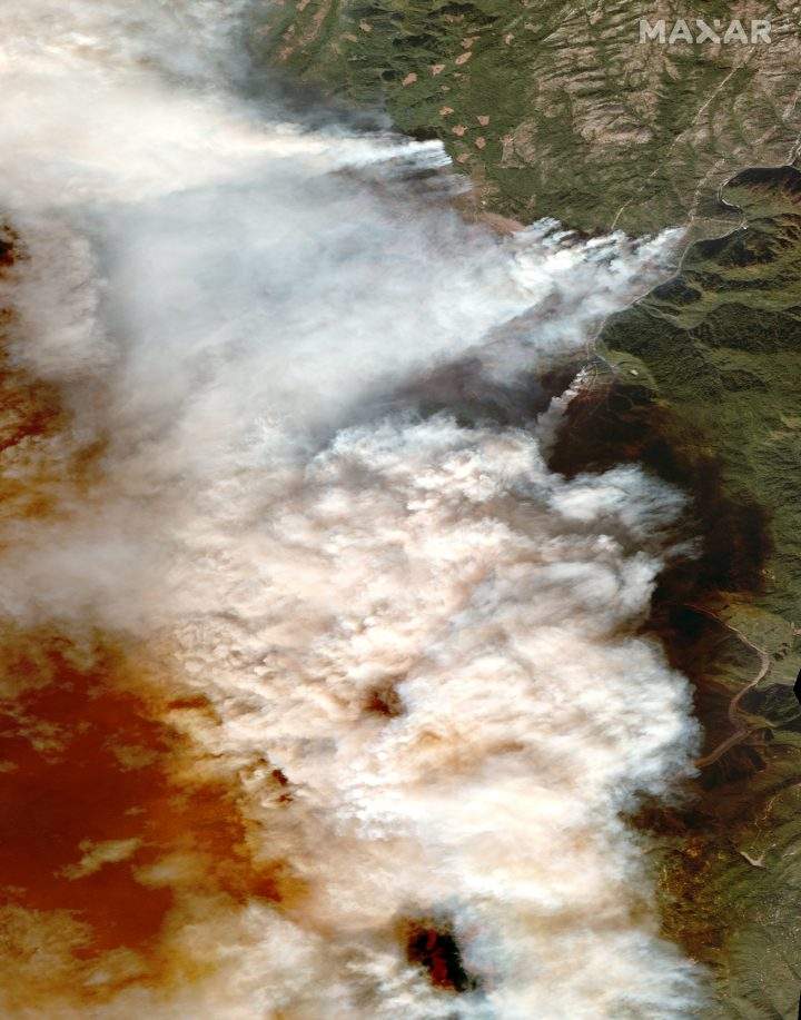 A satellite image of the Paradise, Calif. wildfire taken on Nov. 9, 2018.