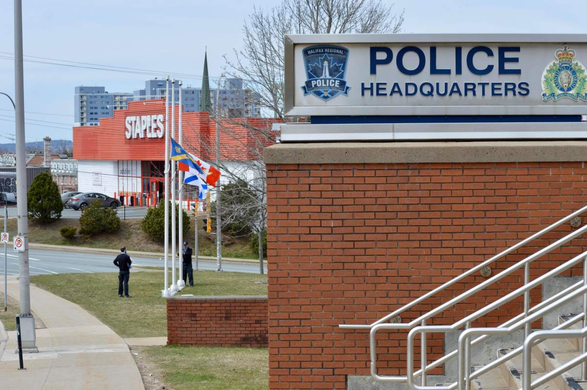 Halifax councillors vote to reconsider $5.5M budget cut to police - image