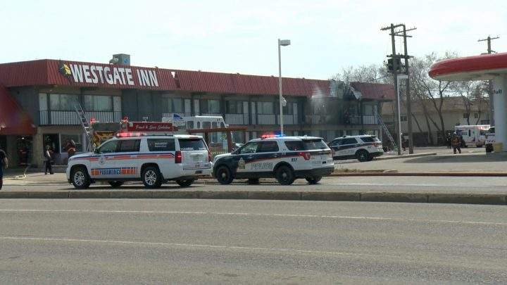 Expecting mother hospitalized after Saskatoon hotel fire