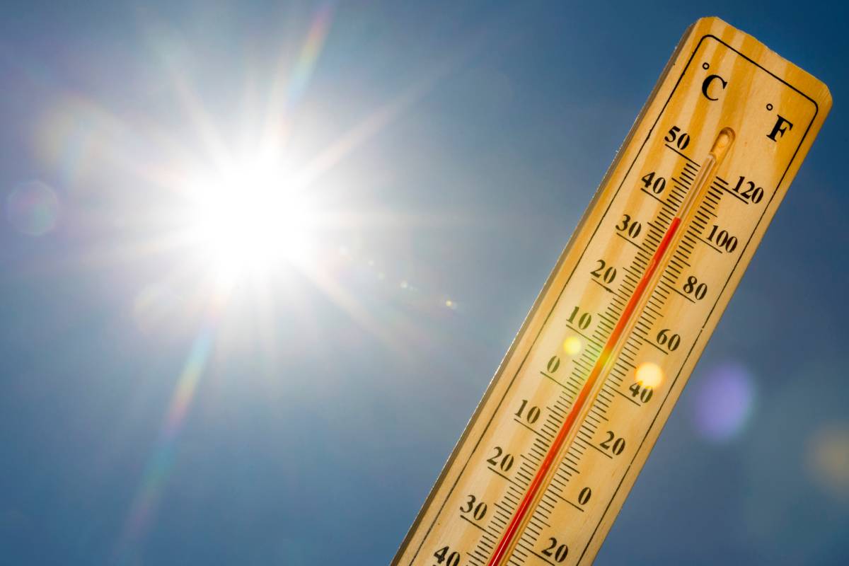 Environment Canada has issued four heat warnings for regions along Manitoba's western boundary.