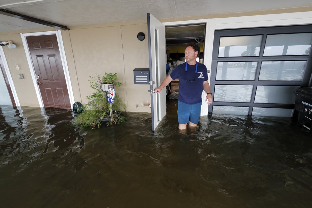 Cristobal to renew strength after merging with another storm system, forecasters say - image