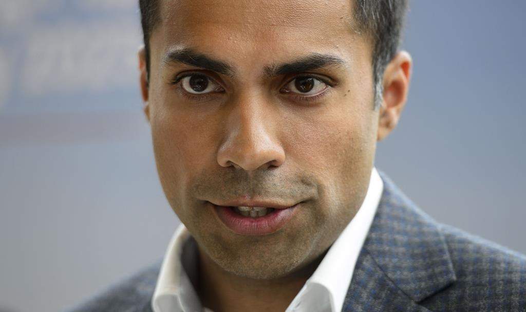 Huawei Canada says it is an injured bystander of the Trump administration’s trade war with China and remains hopeful that it is might still be able to sell next-generation internet equipment to the Trudeau government. Alykhan Velshi, vice president of corporate affairs at Huawei Canada, holds a media availability in Ottawa, Monday, July 22, 2019. THE CANADIAN PRESS/Sean Kilpatrick