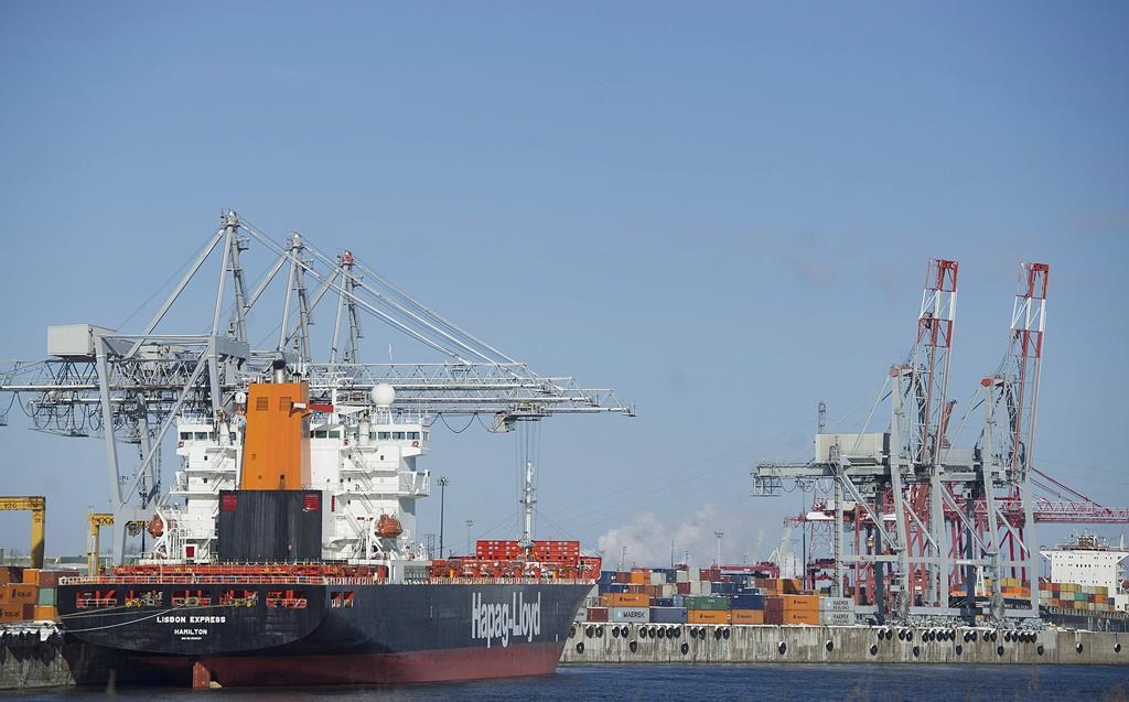The provinces' labour and economic development ministers say in a letter to the federal government that the shutdown will harm Eastern Canada's economy.