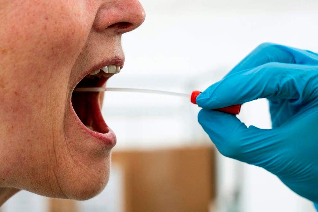 The number of active cases of the novel coronavirus in Ottawa dipped slightly to 677 on Thursday.