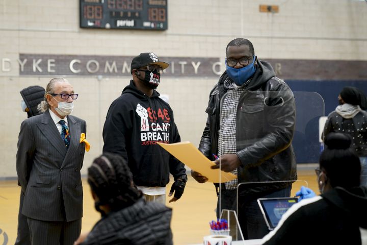 George Floyd’s brother rallies American voters on Election Day - image