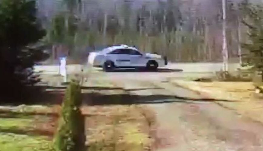 Video shows the gunman travelling south on Highway 4 at 9:23 a.m. on April 19, 2020.