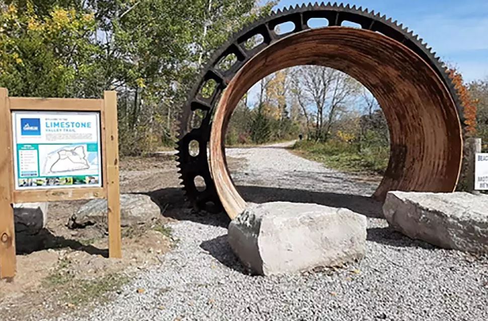 The entranceway to the Limestone Valley Trail.